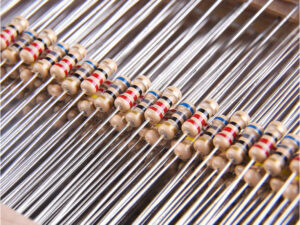 Resistencia 1/4W 33 Ohm (Paquete x10)